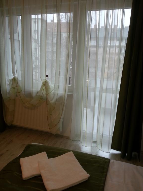Downtown Apartment Мишкольц Экстерьер фото
