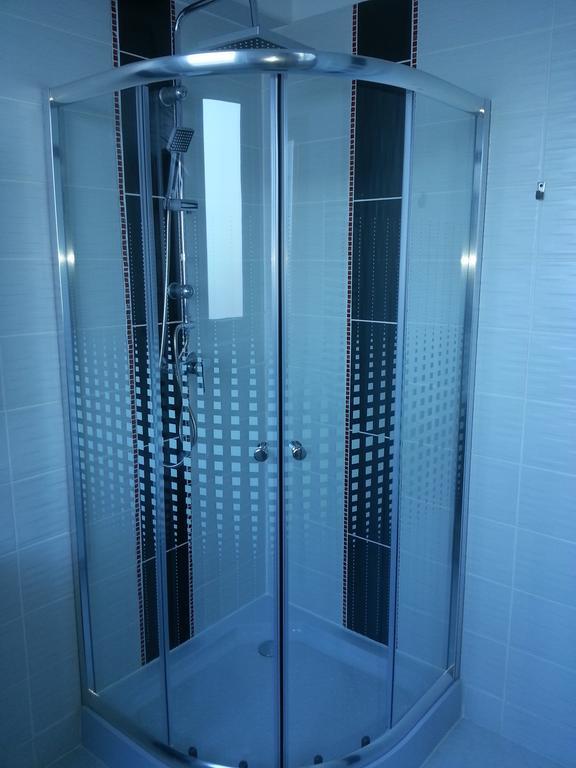 Downtown Apartment Мишкольц Экстерьер фото
