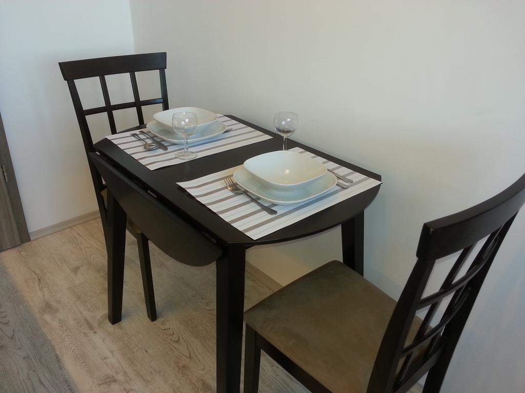 Downtown Apartment Мишкольц Экстерьер фото
